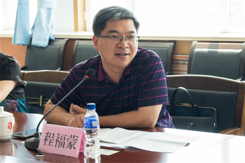 共襄家庭教育科研大计——中国老教授协会编审委员会专家出席烟台职业学院家庭教育座谈会9_副本.png